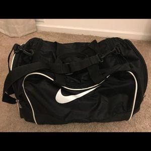 Nike Gym bag. Perfect for daily gym bag! b&w